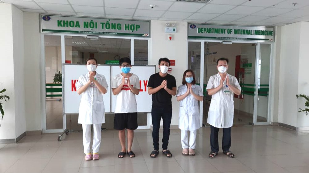 Việt Nam chỉ còn 9 ca đang điều trị COVID-19