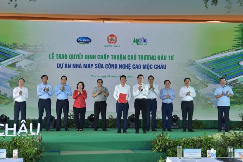 Mộc Châu Milk và Vinamilk chính thức ra mắt và khởi công dự án Tổ hợp thiên đường sữa Mộc Châu