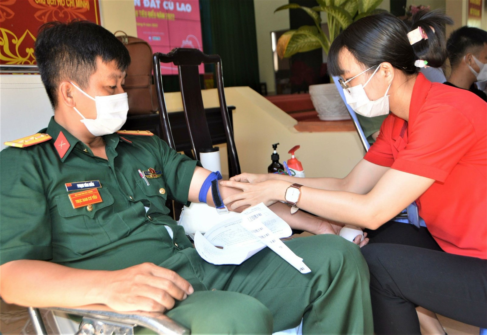 Những “Giọt hồng trên đất Cù Lao”