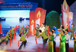 linh thieng khuc trang ca tai nghia trang quoc te viet lao