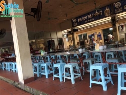 trung tam van hoa thong tin va the thao tay ho dang bi bien thanh quan bia