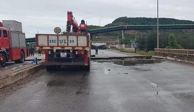 Thanh Hóa: Sập cầu Yên Hòa khiến 5 người thương vong