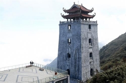 show nghe thuat quy mo dau tien o fansipan se chinh thuc cong dien tu 137