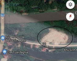 ha noi ngang nhien do chat thai ran lan chiem hanh lang song ca lo
