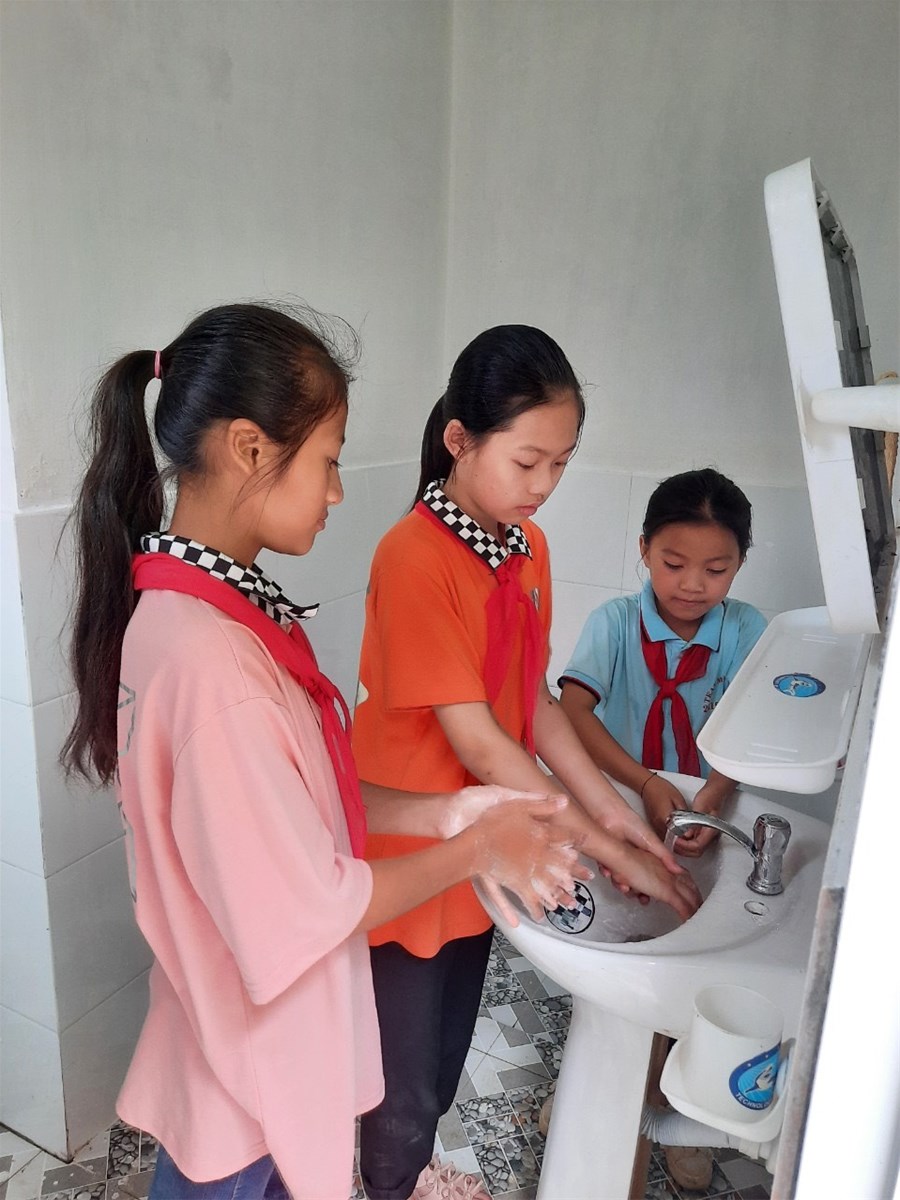 Hiệu quả từ việc đầu tư xây dựng các công trình nhà vệ sinh trường học