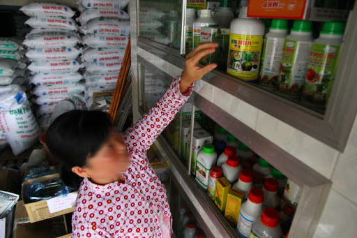 Nhức nhối việc sử dụng thuốc trừ cỏ ở miền núi