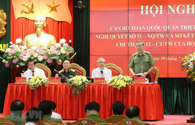 Bảo vệ an ninh quốc gia trong tình hình mới