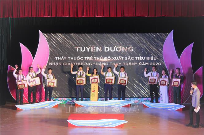 Vinh danh các thầy thuốc trẻ Thủ đô tiêu biểu
