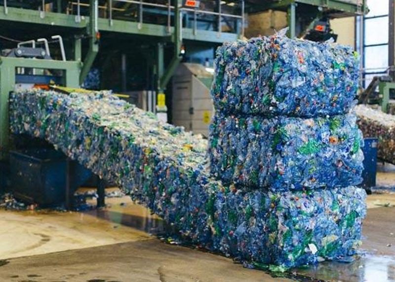 Liệu có “con đường tơ lụa” nào trên hành trình tái chế rác thải nhựa?