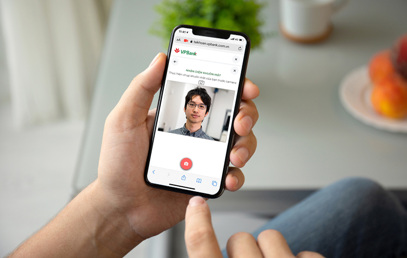 VPBank là ngân hàng đầu tiên triển khai eKYC - định danh khách hàng trực tuyến