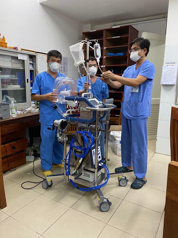 Bệnh viện Chợ Rẫy: Ekip phản ứng nhanh đưa Ecmo ra Đà Nẵng hỗ trợ ca nghi mắc Covid -19