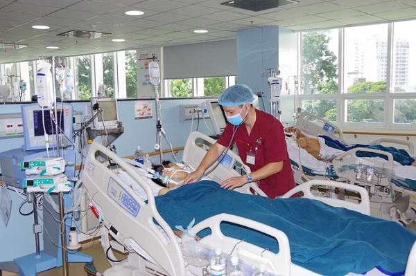 Cứu sống 2 ca tai nạn nguy kịch thông qua “báo động đỏ” - Code red toàn viện
