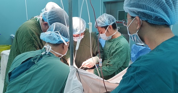 Cứu sống 2 ca tai nạn nguy kịch thông qua “báo động đỏ” - Code red toàn viện