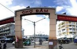 khanh hoa tieu thuong nguoi lao dong tai cac cho tren dia ban tp nha trang duoc lay mau xet nghiem sars cov 2