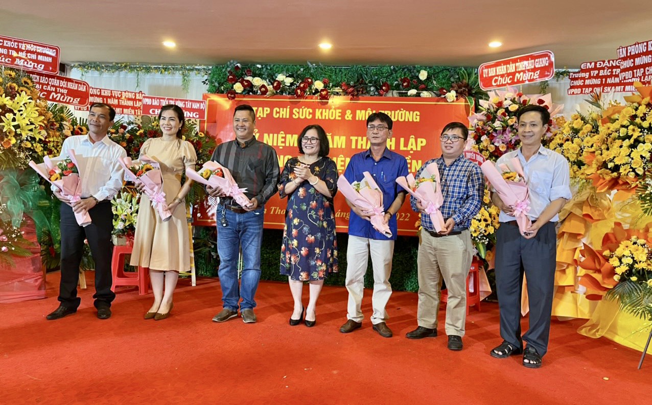 Kỷ niệm một năm thành lập Văn phòng đại diện Tạp chí Sức khỏe và Môi trường tại miền Tây