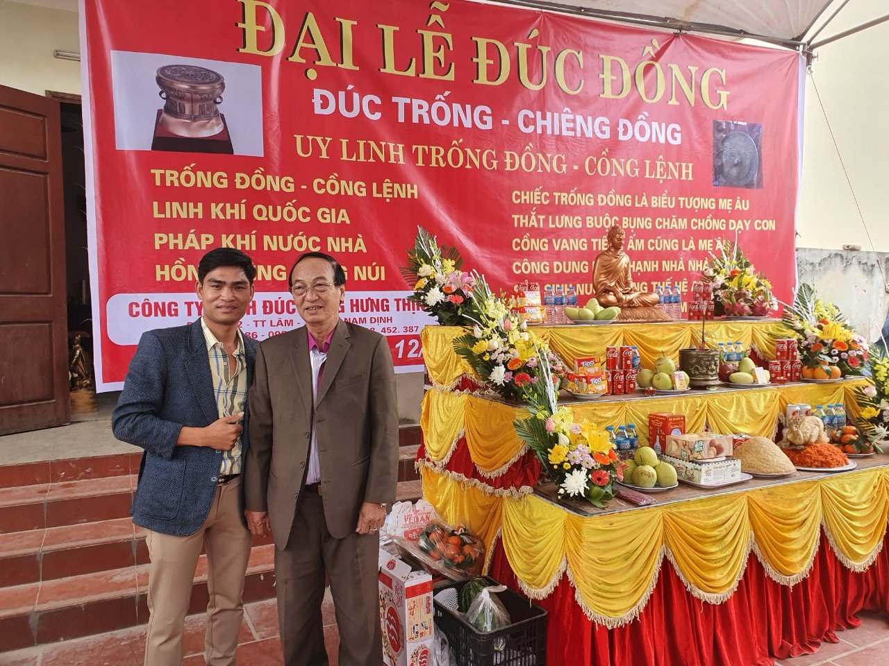 Thổi hồn vào tượng đồng tại làng nghề Ý Yên, Nam Định