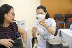 bo y te tiep tuc diem danh cac dia phuong trong danh sach tiem vaccine mui 3 va 4 cham