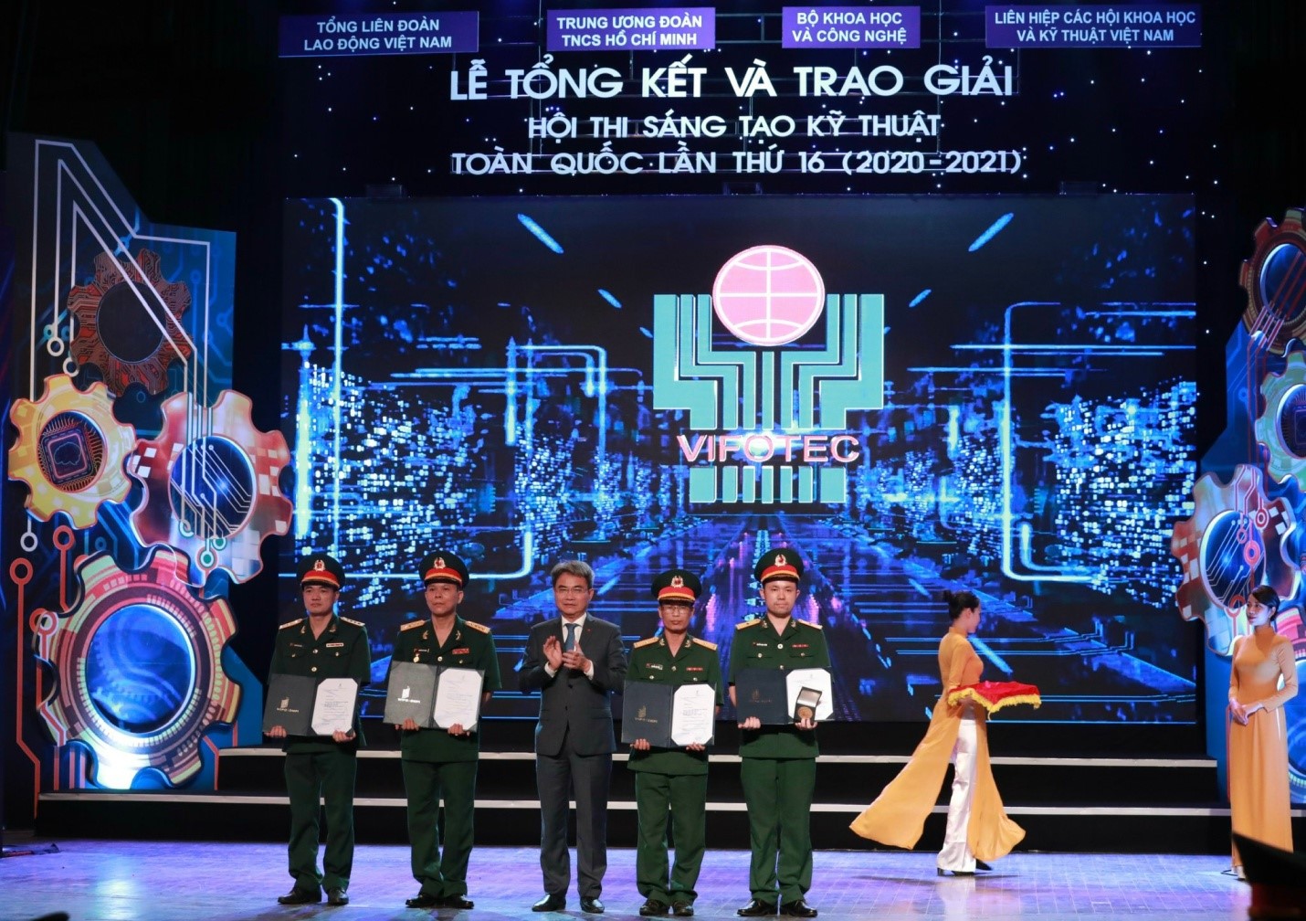 Lan tỏa mạnh mẽ phong trào sáng tạo khoa học kỹ thuật toàn quốc