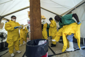 dich ebola who tuyen bo tinh trang khan cap qua muon