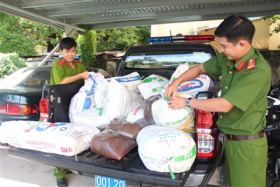 an giang thu giu 15 bao tai huyet heo co han the boc mui hoi thoi