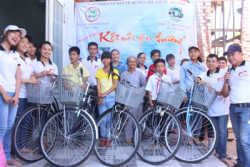 hanh trinh di den niem tin cua ong trum tu thien da thanh