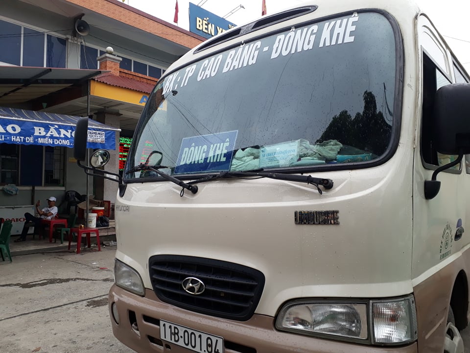 Cao Bằng: Kh&oacute; xử l&yacute; v&igrave; c&oacute; c&ocirc;ng an &lsquo;đứng sau&rsquo; c&aacute;c xe d&ugrave;?