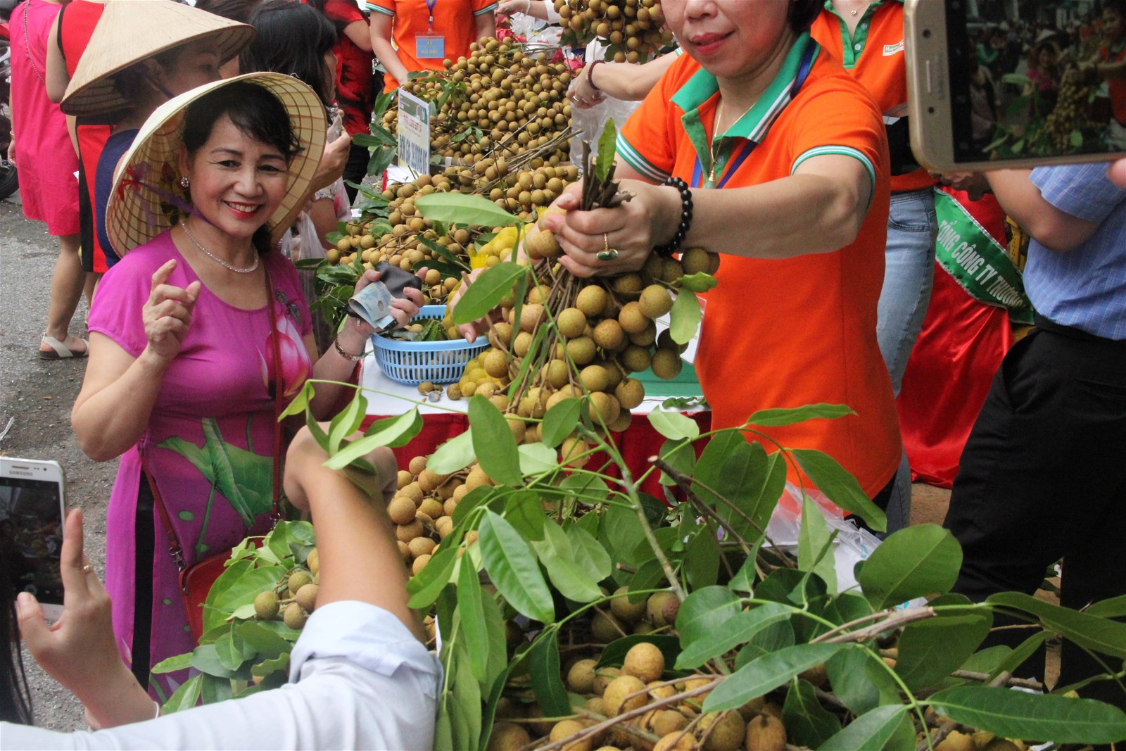 Tuần lễ Nh&atilde;n v&agrave; n&ocirc;ng sản an to&agrave;n tỉnh Sơn La năm 2018 H&agrave; Nội