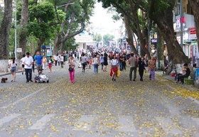 nghi le 29 thoi tiet kho rao troi co nang thuan loi cho vui choi