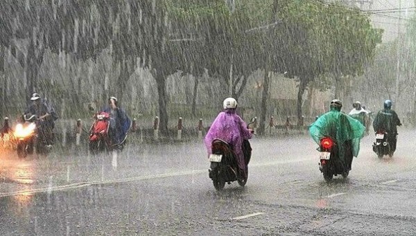 Xuất hiện áp thấp nhiệt đới gần Biển Đông