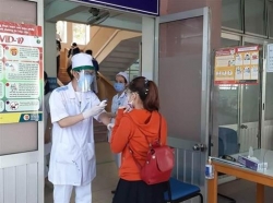 khanh hoa khong tu tap dong nguoi tam dung kinh doanh dich vu khong thiet yeu