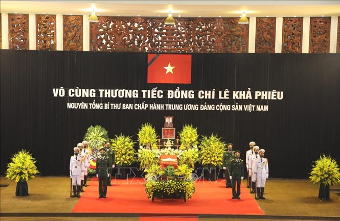 Cử hành trọng thể Lễ Quốc tang nguyên Tổng Bí thư Lê Khả Phiêu