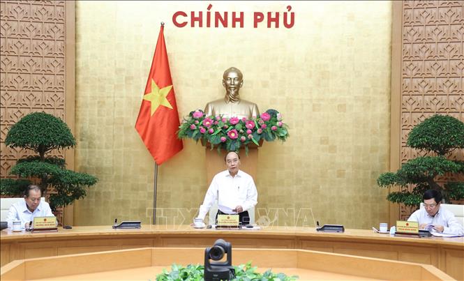 Bảo đảm sự tăng trưởng cần thiết để giải quyết việc làm, bảo đảm đời sống nhân dân