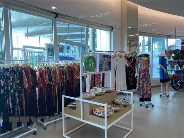 Khai trương Trung t&acirc;m triển l&atilde;m h&agrave;ng Việt Nam chất lượng cao ở Th&aacute;i Lan