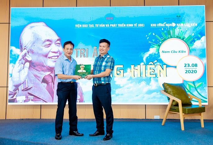 Kỷ niệm 109 năm Ngày sinh Đại tướng Võ Nguyên Giáp (25/8/1911 - 25/8/2020): Tri ân và cống hiến