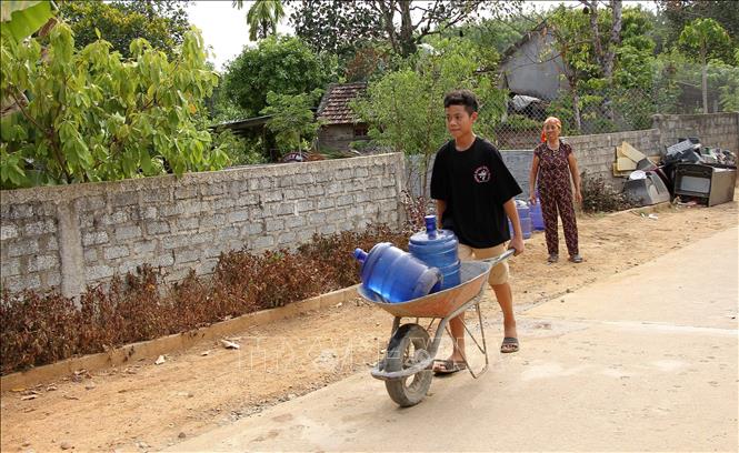 Quảng Bình đưa nước sạch miễn phí tới bà con vùng hạn mặn
