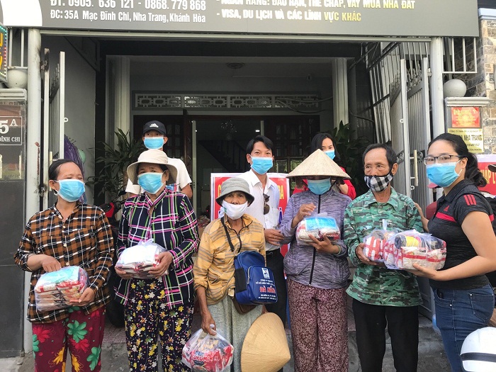 Hơn 1 nghìn suất quà đến với hộ nghèo tỉnh Khánh Hòa