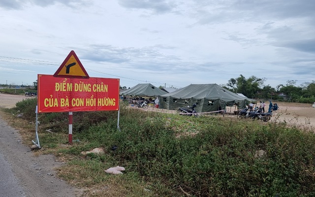 Trạm dừng tiếp sức, ấm l&ograve;ng người d&acirc;n hồi hương tr&aacute;nh dịch