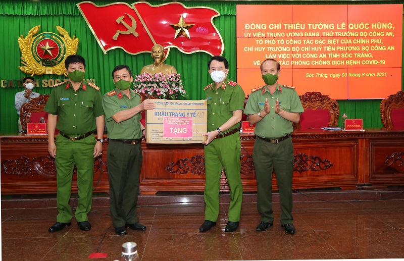 Tổ C&ocirc;ng t&aacute;c đặc biệt của Ch&iacute;nh phủ l&agrave;m việc với C&ocirc;ng an tỉnh S&oacute;c Trăng về c&ocirc;ng t&aacute;c ph&ograve;ng, chống dịch Covid-19