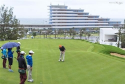choi golf lau giam doc so du lich va cuc pho cuc thue tinh binh dinh bong dung thanh f1