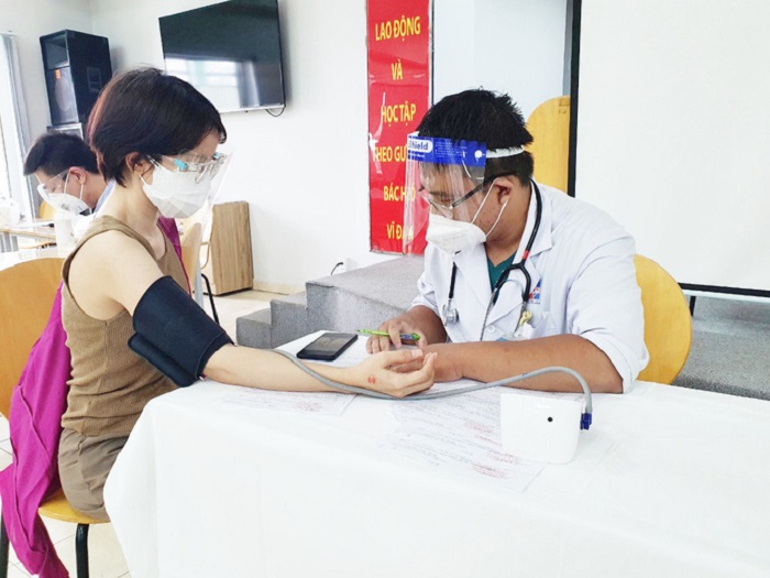 Tiêm vắc-xin ngừa Covid-19 cho hơn 5.000 phóng viên, nhà báo trú, đóng tại TP HCM