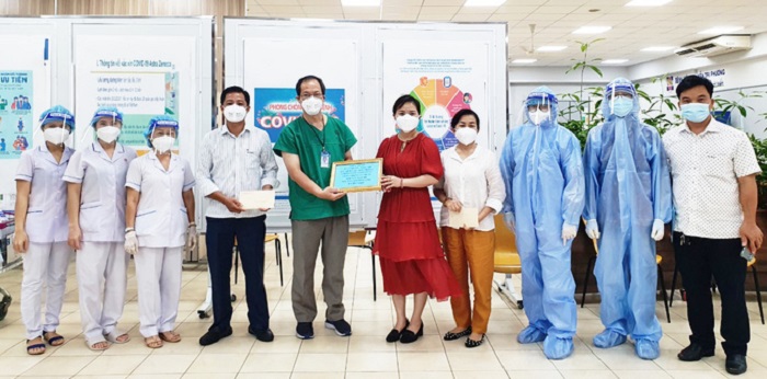 Tiêm vắc-xin ngừa Covid-19 cho hơn 5.000 phóng viên, nhà báo trú, đóng tại TP HCM