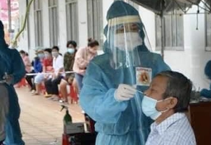 Cần Thơ, chủ tịch quận huyện phải chịu tr&aacute;ch nhiệm nếu để l&acirc;y nhiễm ch&eacute;o trong thực hiện x&eacute;t nghiệm