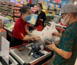 tham gia qua tang bao hiem suc khoe cua vinmart nhieu khach hang bot lo toan khi duoc ho tro vien phi