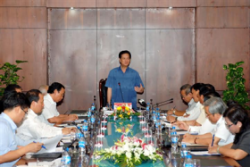 thu tuong nguyen tan dung lam viec voi lanh dao cac tinh quang nam va quang ngai