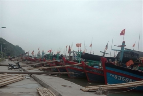 thanh hoa con 3 phuong tien tau thuyen voi 33 lao dong tai chua lien lac duoc