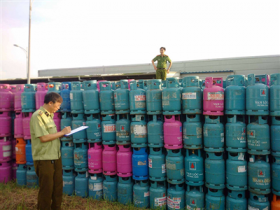 bac ninh thu giu hon 23000 vo binh gas luu giu trai phep