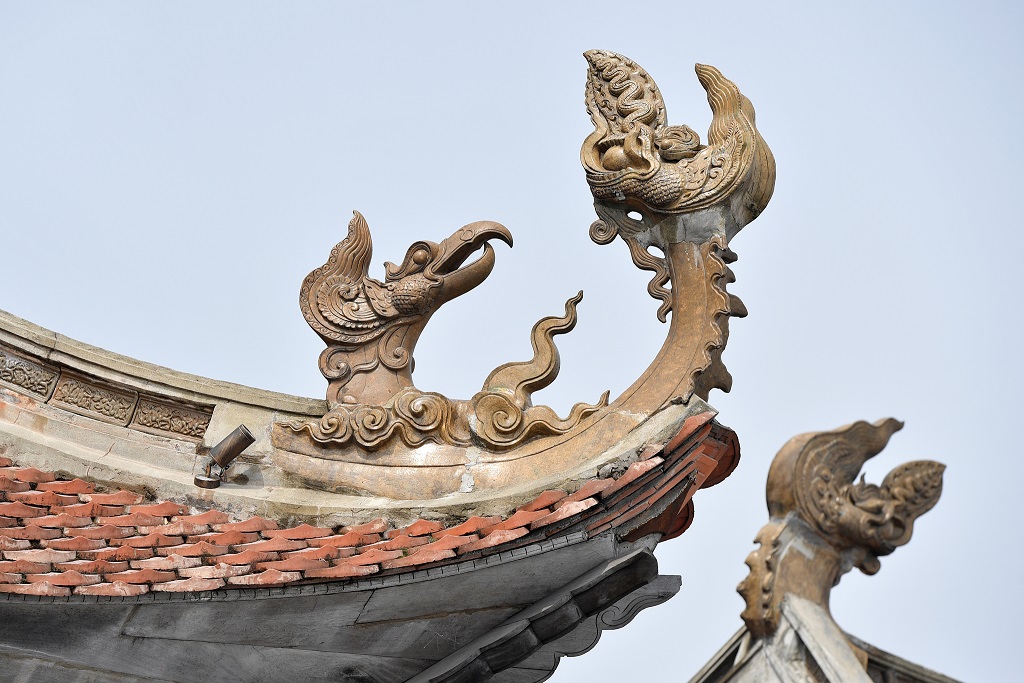 Tận mắt chiêm ngưỡng sự kỳ vỹ của những công trình tâm linh trên núi