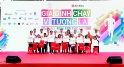 gan 3 ty dong cho tre em ngheo hieu hoc tu giai chay cong dong seabank run for the future
