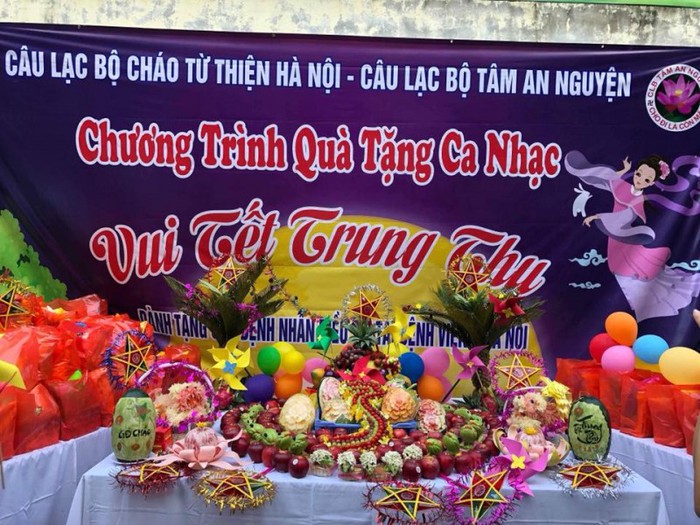 Mang trung thu đến với bệnh nhi tại Bệnh viện E