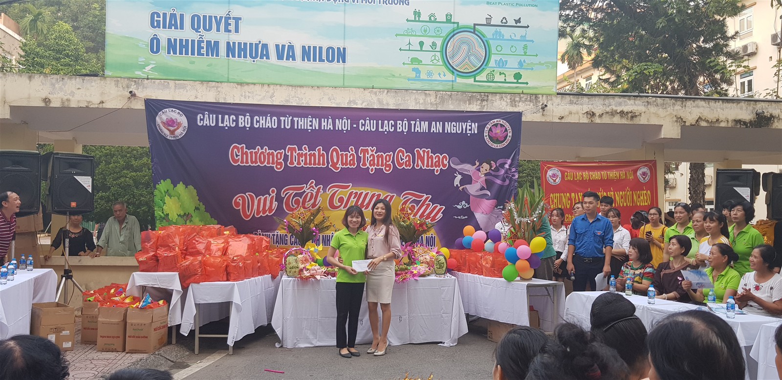 Mang trung thu đến với bệnh nhi tại Bệnh viện E